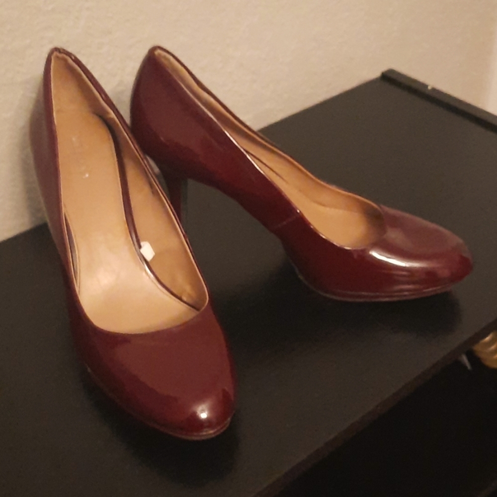 Maroon Merona heels size 9